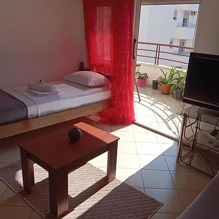 Apartment R&e
